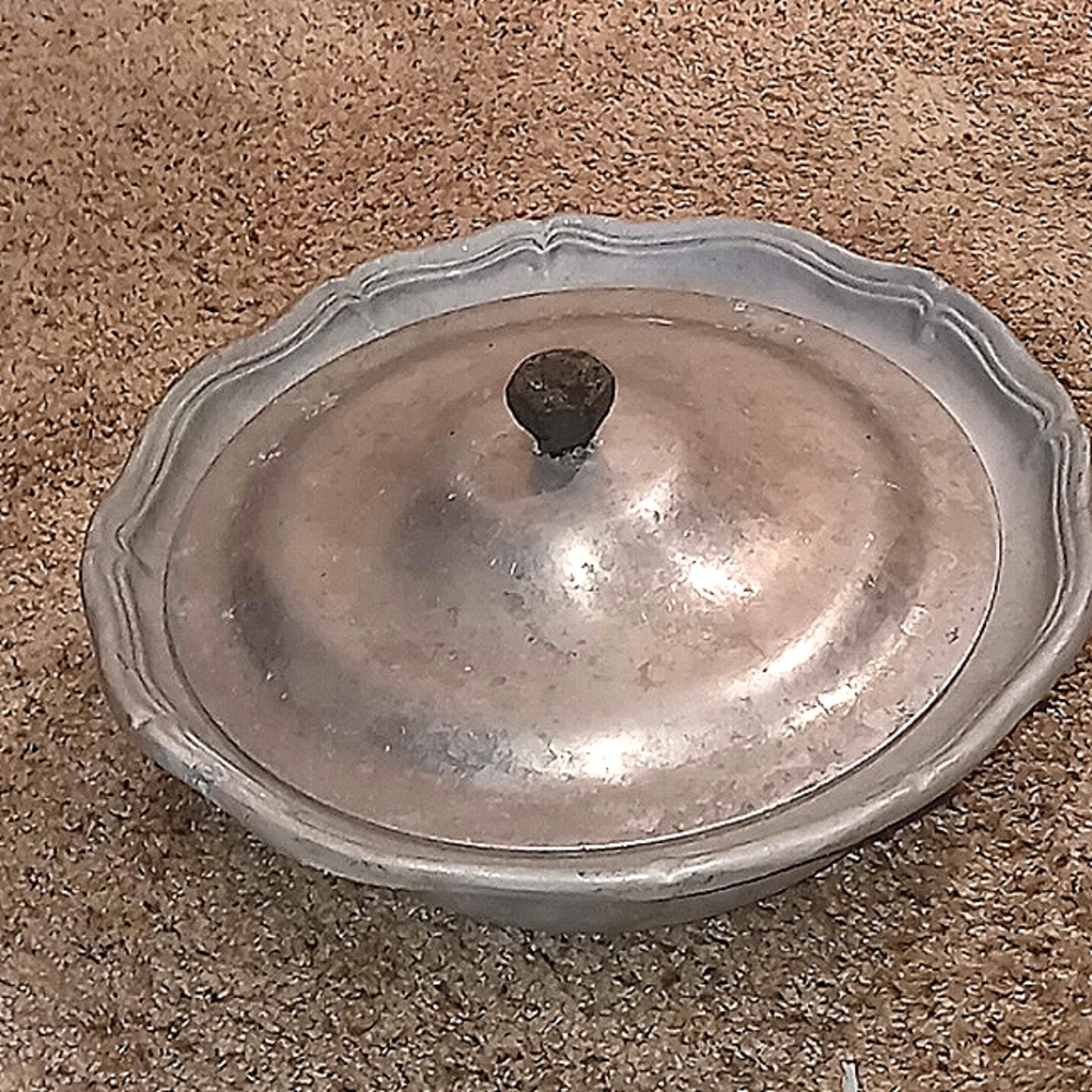 BON CHEF 9062-N Queen Anne Pewter Cast Aluminum Large Serving Bowl